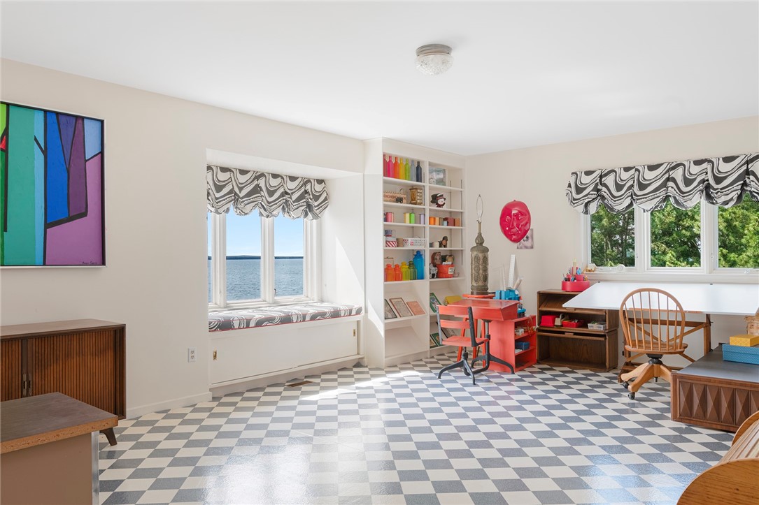 4 Mulberry Road