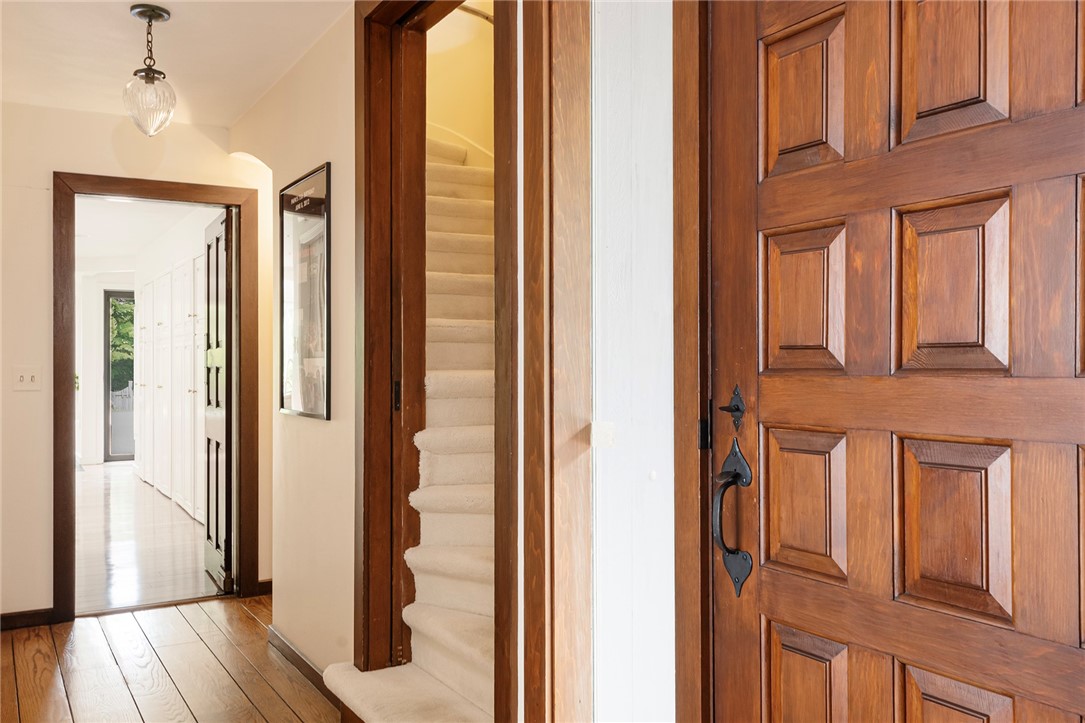 4 Mulberry Road