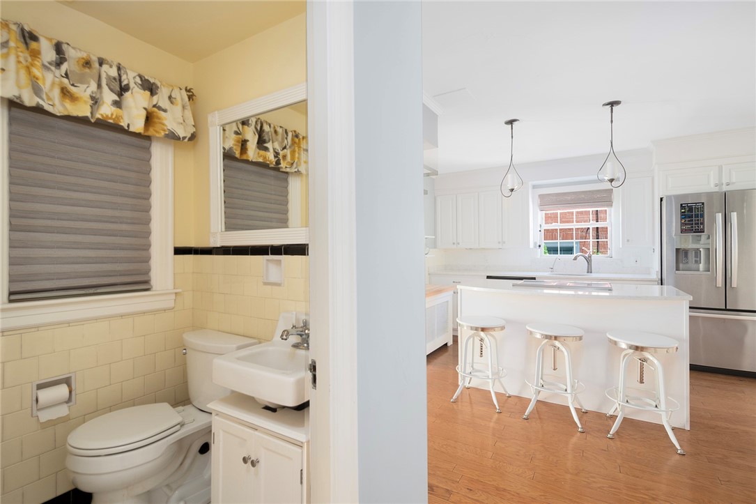 86 Vassar Avenue