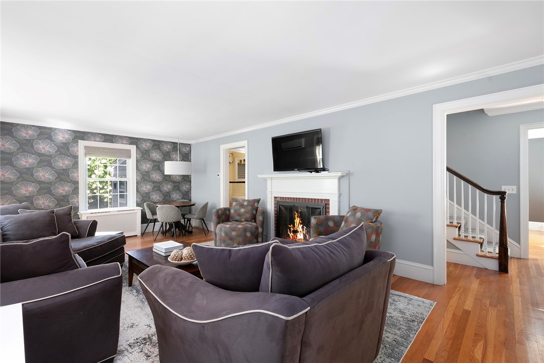86 Vassar Avenue