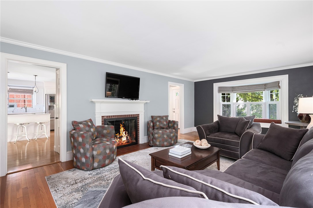 86 Vassar Avenue