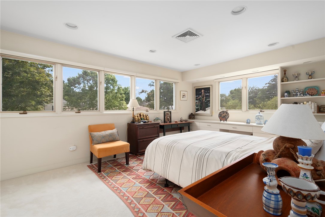 5 Barbour Drive