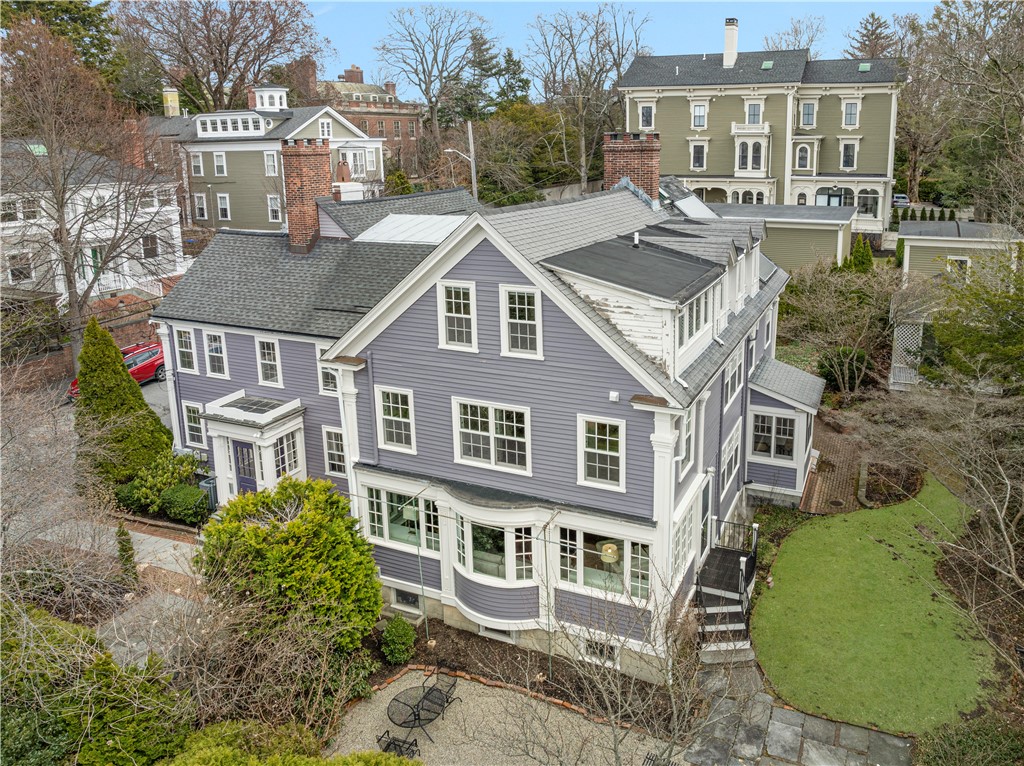 7 Cushing Street