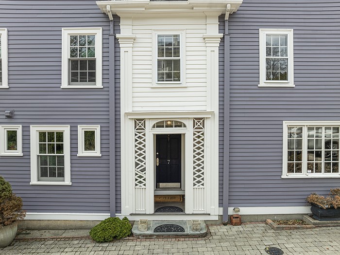 7 Cushing Street