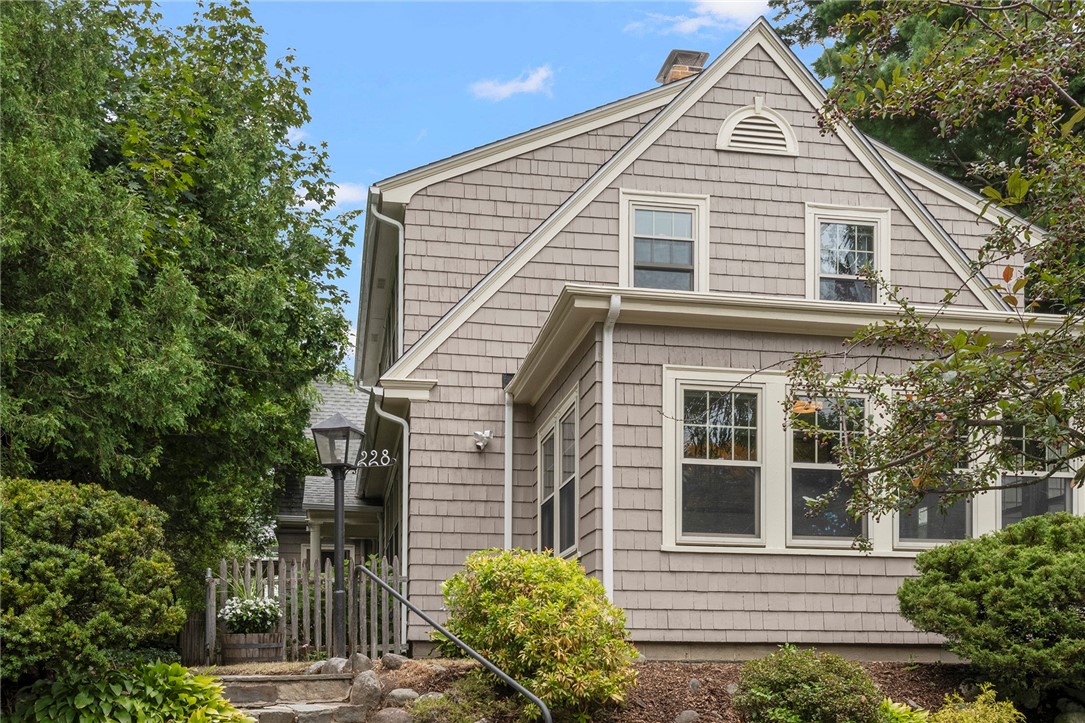 228 Medway Street