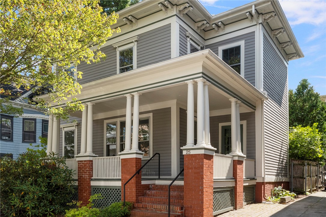25 Creighton Street