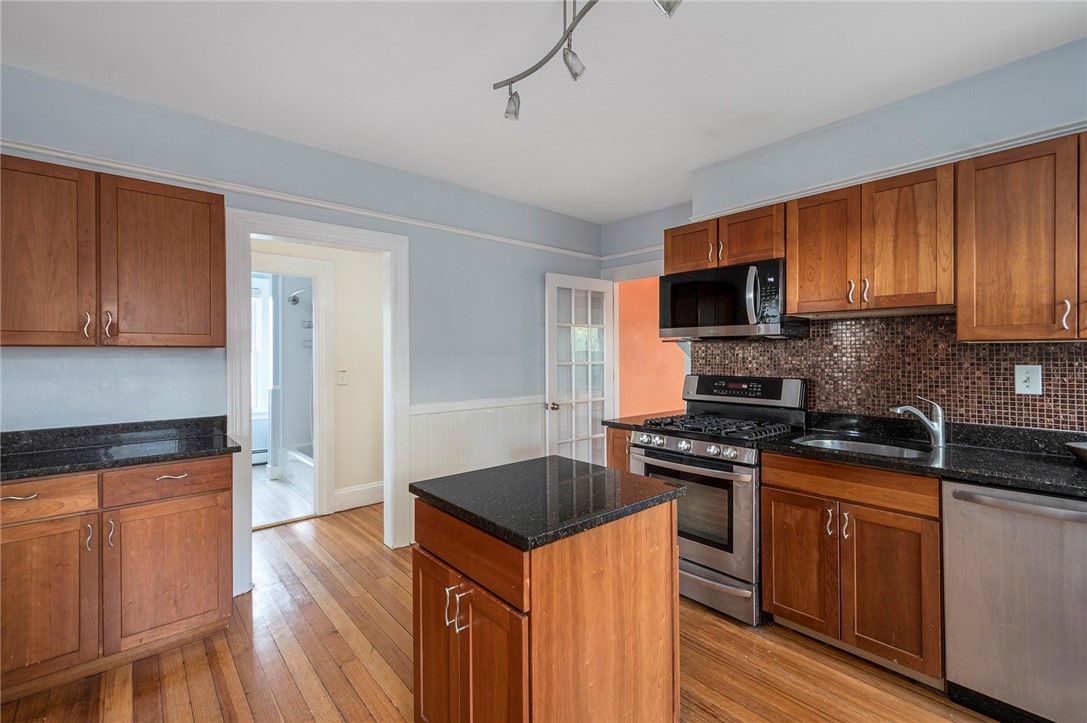 98 Evergreen Street 2