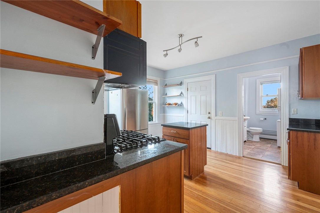 98 Evergreen Street 2