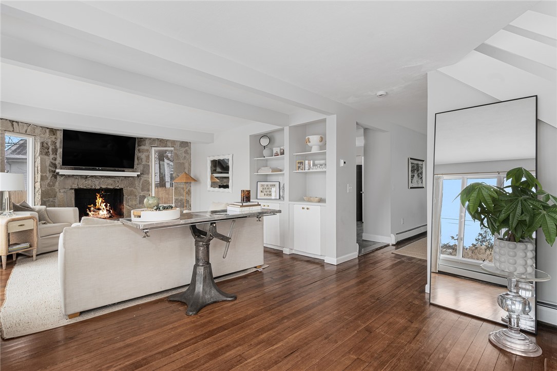 1705 Wampanoag Trail