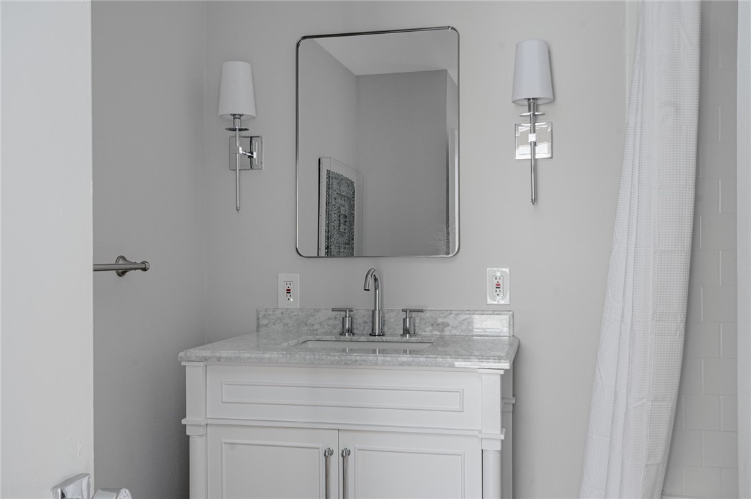 1705 Wampanoag Trail