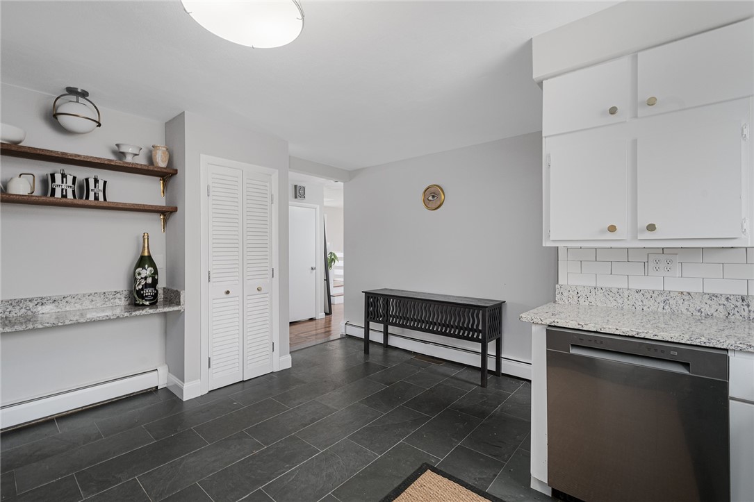 1705 Wampanoag Trail