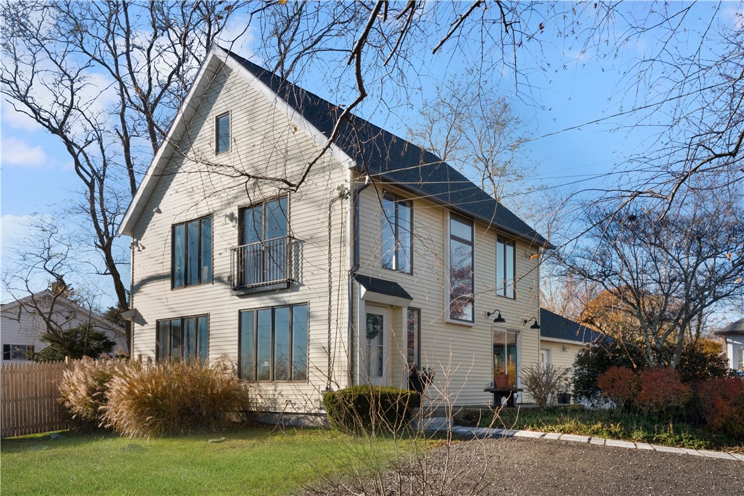 1705 Wampanoag Trail