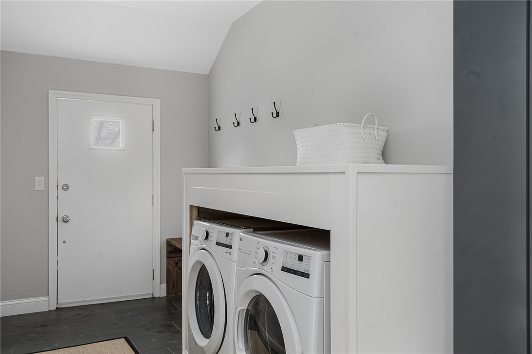 1705 Wampanoag Trail