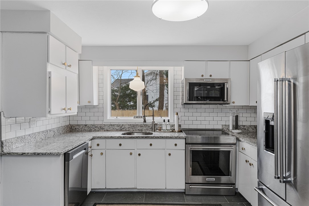 1705 Wampanoag Trail