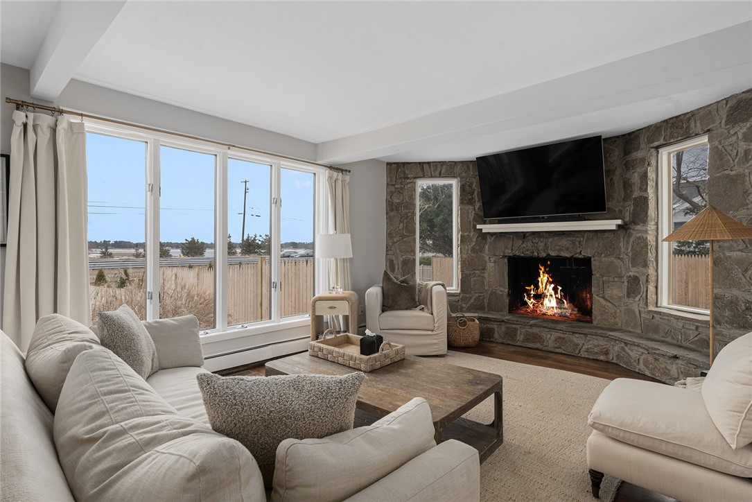 1705 Wampanoag Trail