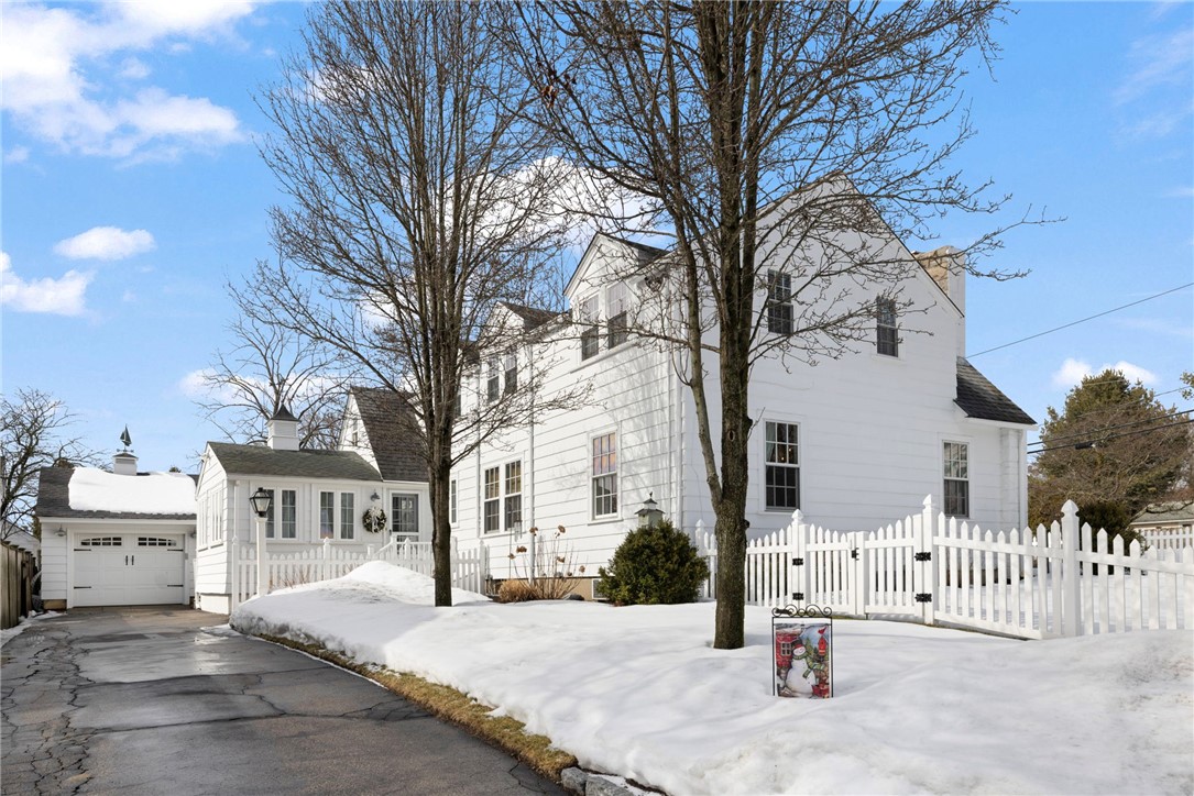 34 North Country Club Drive