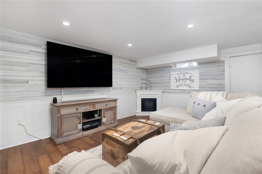 34 North Country Club Drive