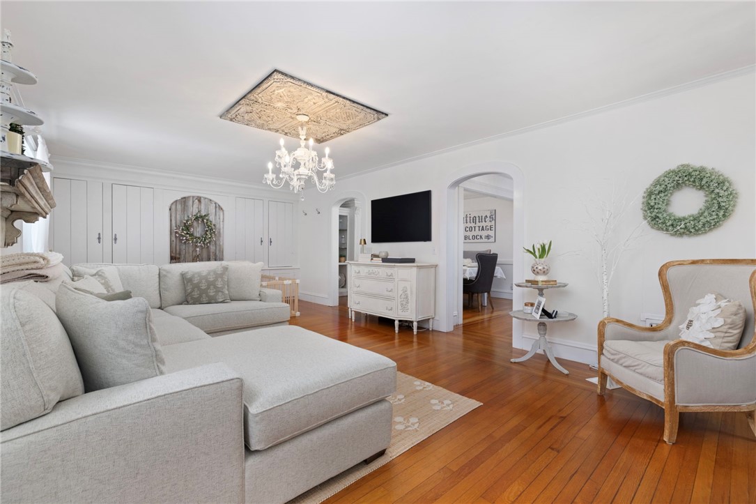 34 North Country Club Drive