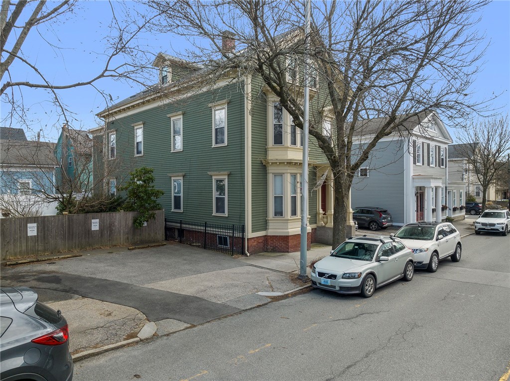 87 Hope Street
