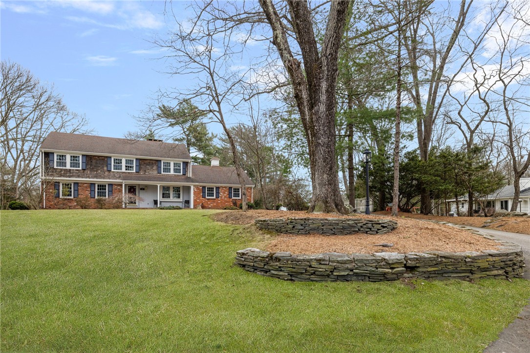 8 Gladridge Drive