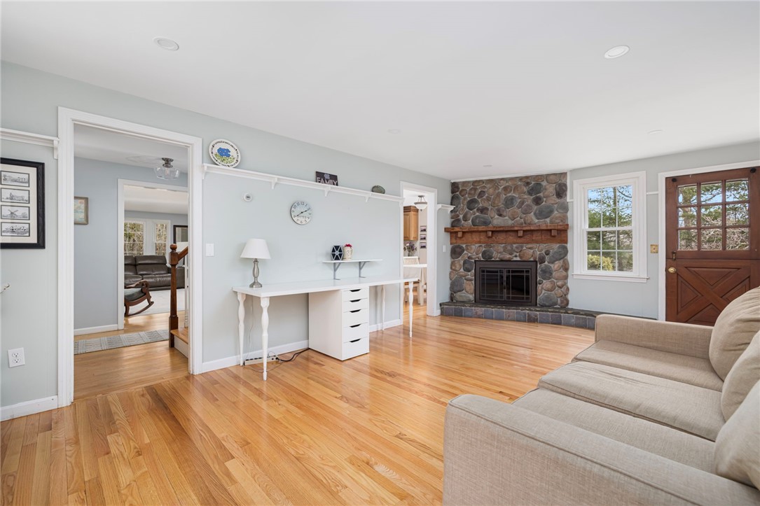 8 Gladridge Drive