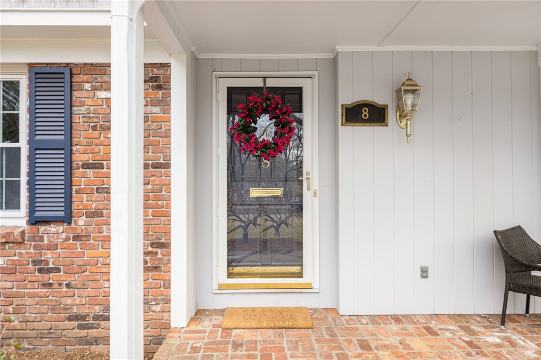 8 Gladridge Drive