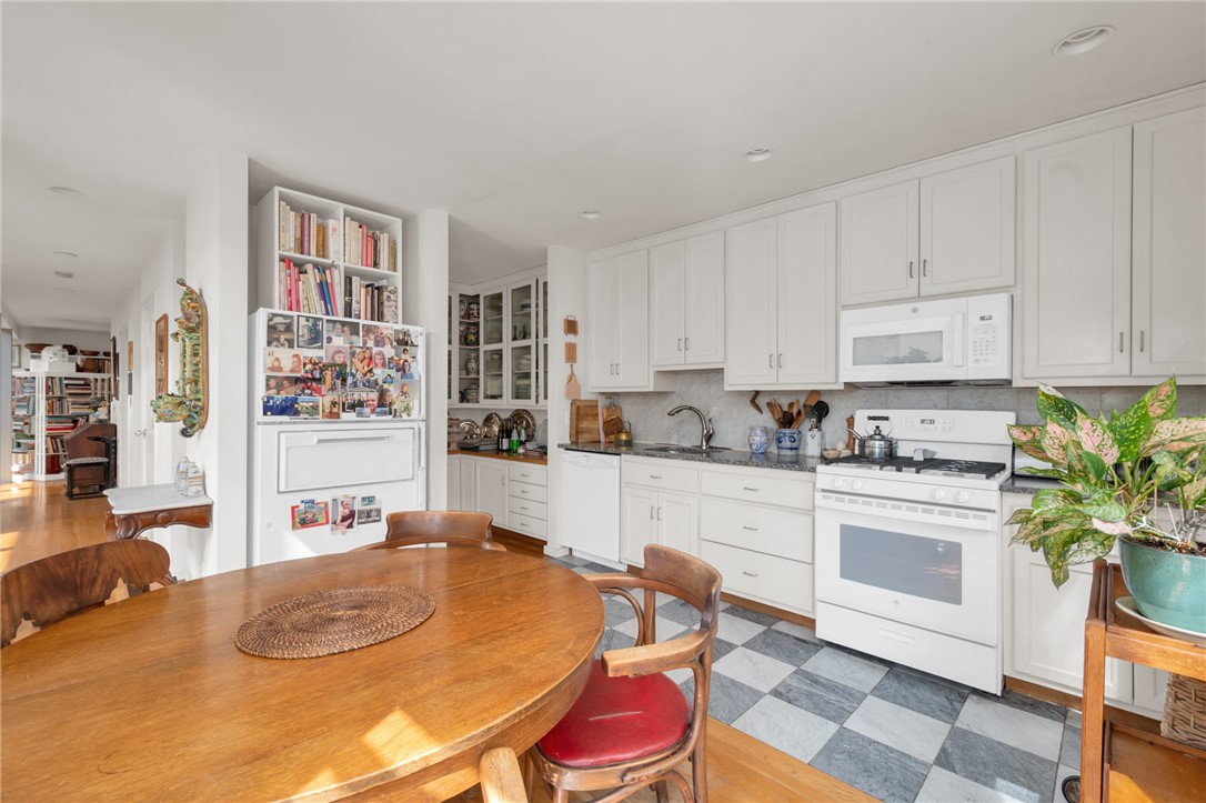 137 University Avenue