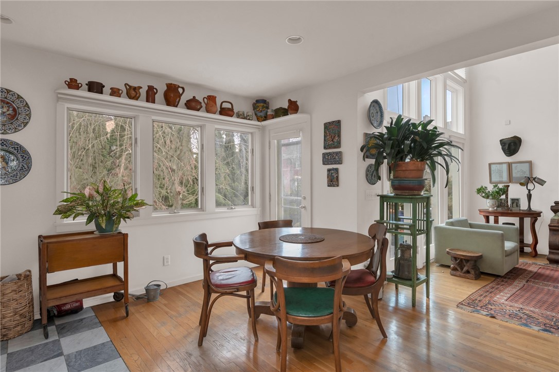 137 University Avenue