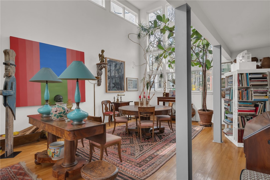 137 University Avenue