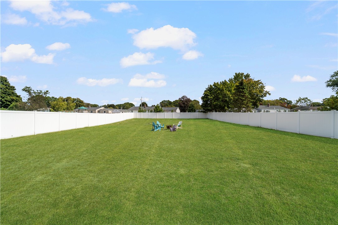 222 Pettaconsett Avenue