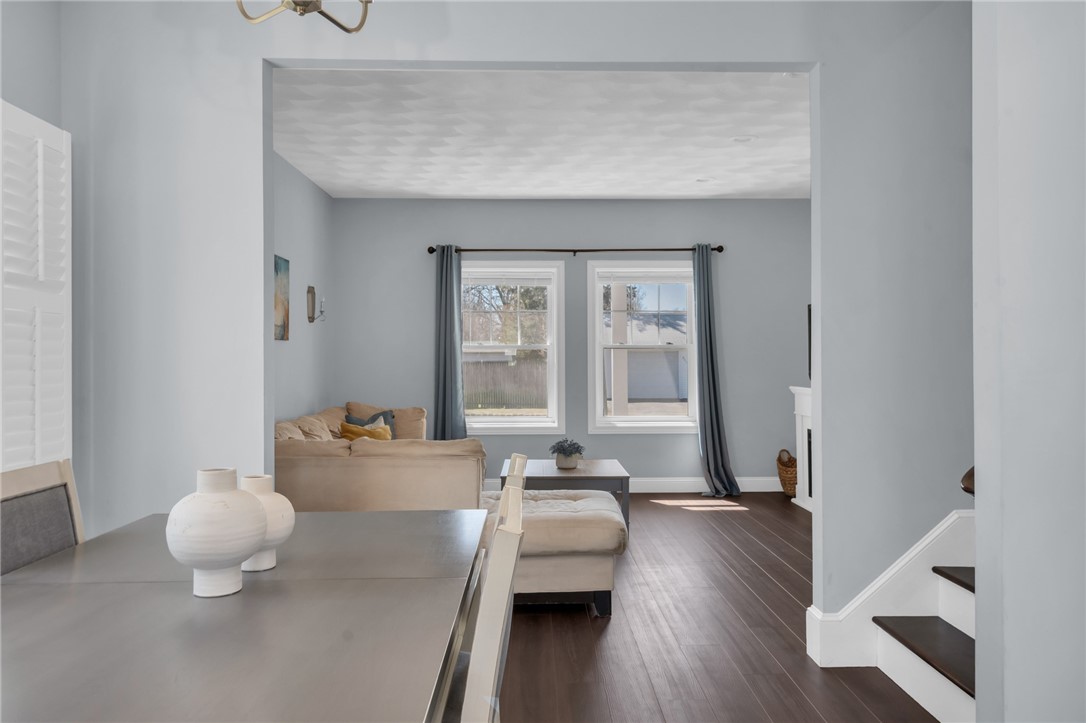 222 Pettaconsett Avenue