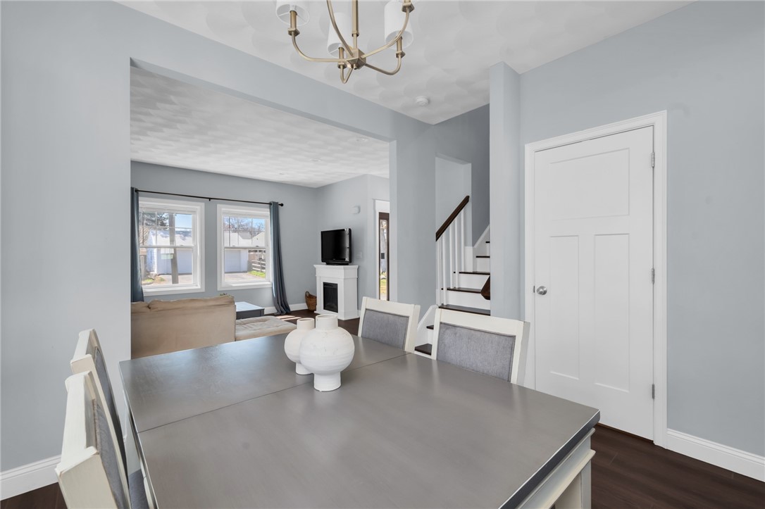 222 Pettaconsett Avenue