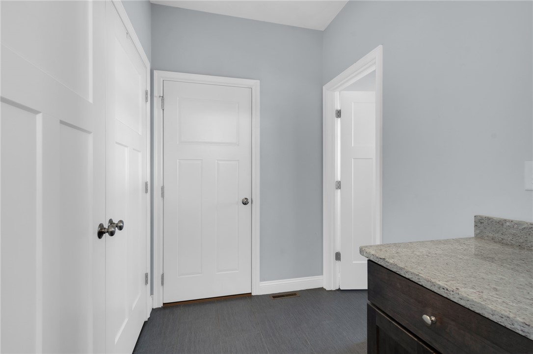 222 Pettaconsett Avenue