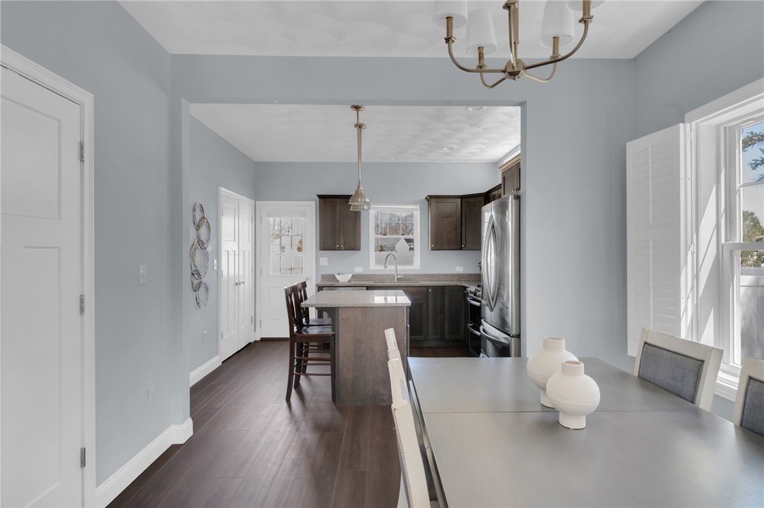 222 Pettaconsett Avenue