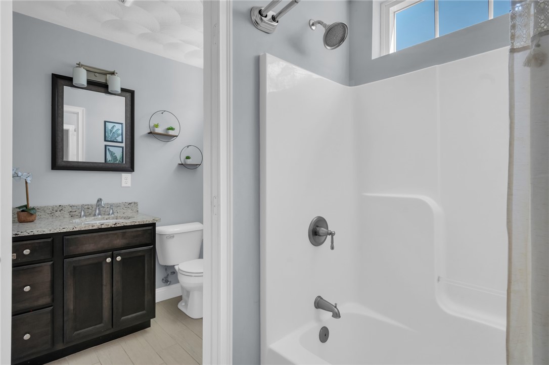 222 Pettaconsett Avenue