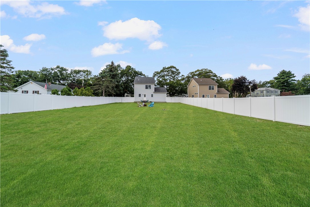 222 Pettaconsett Avenue