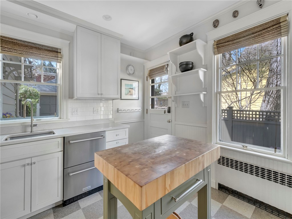 225 5th Street