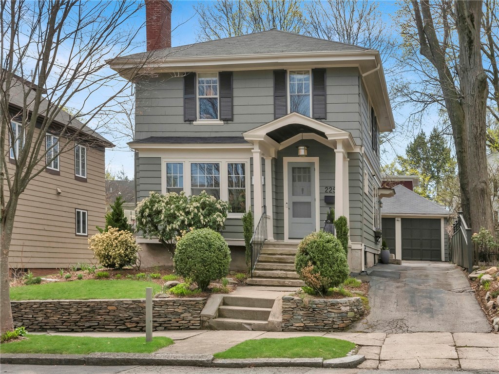 225 5th Street
