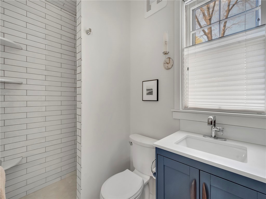 225 5th Street