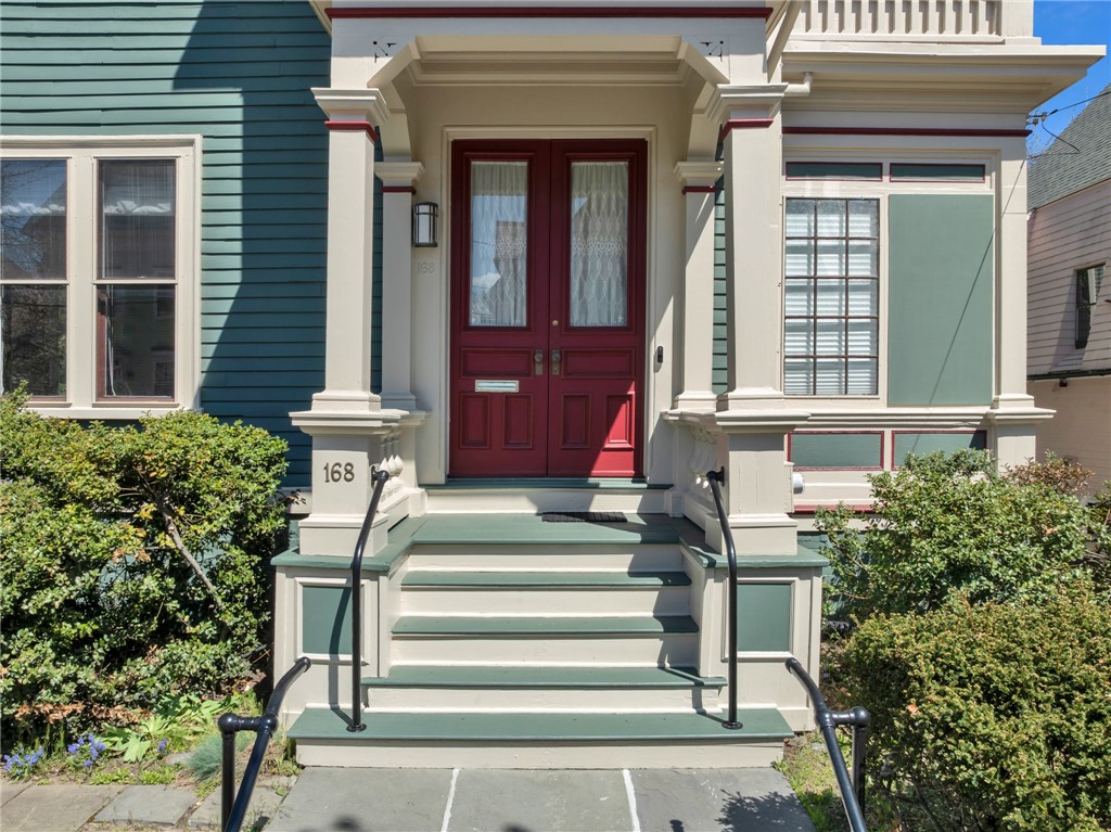 168 Bowen Street