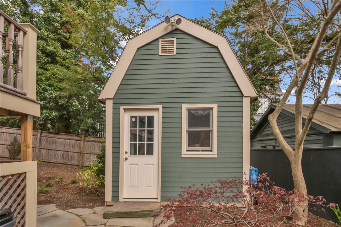 168 Bowen Street