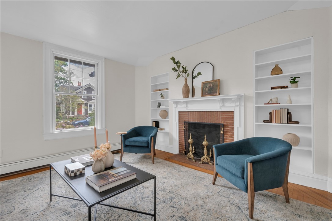 289 Wayland Avenue