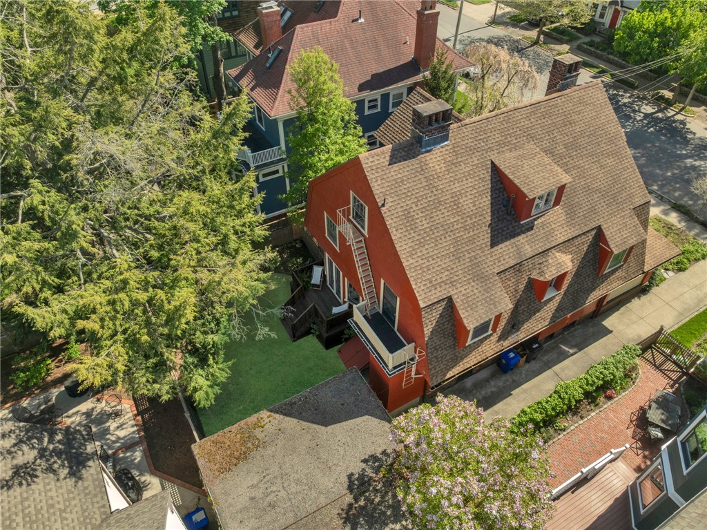 289 Wayland Avenue