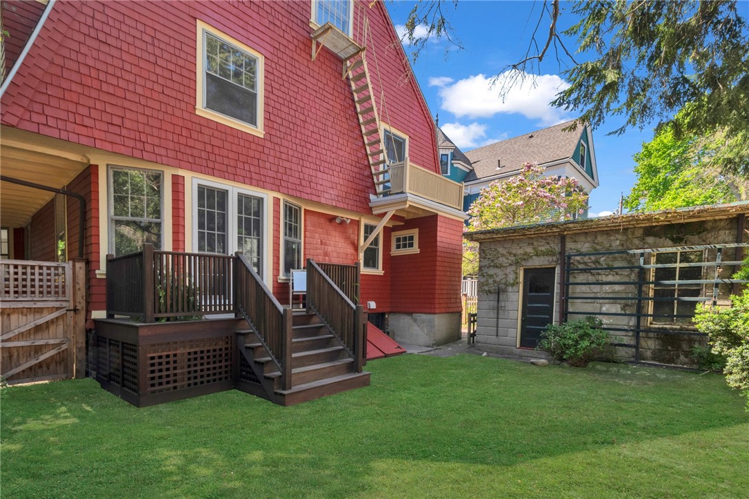 289 Wayland Avenue