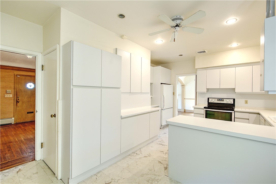 25 Brookway Road