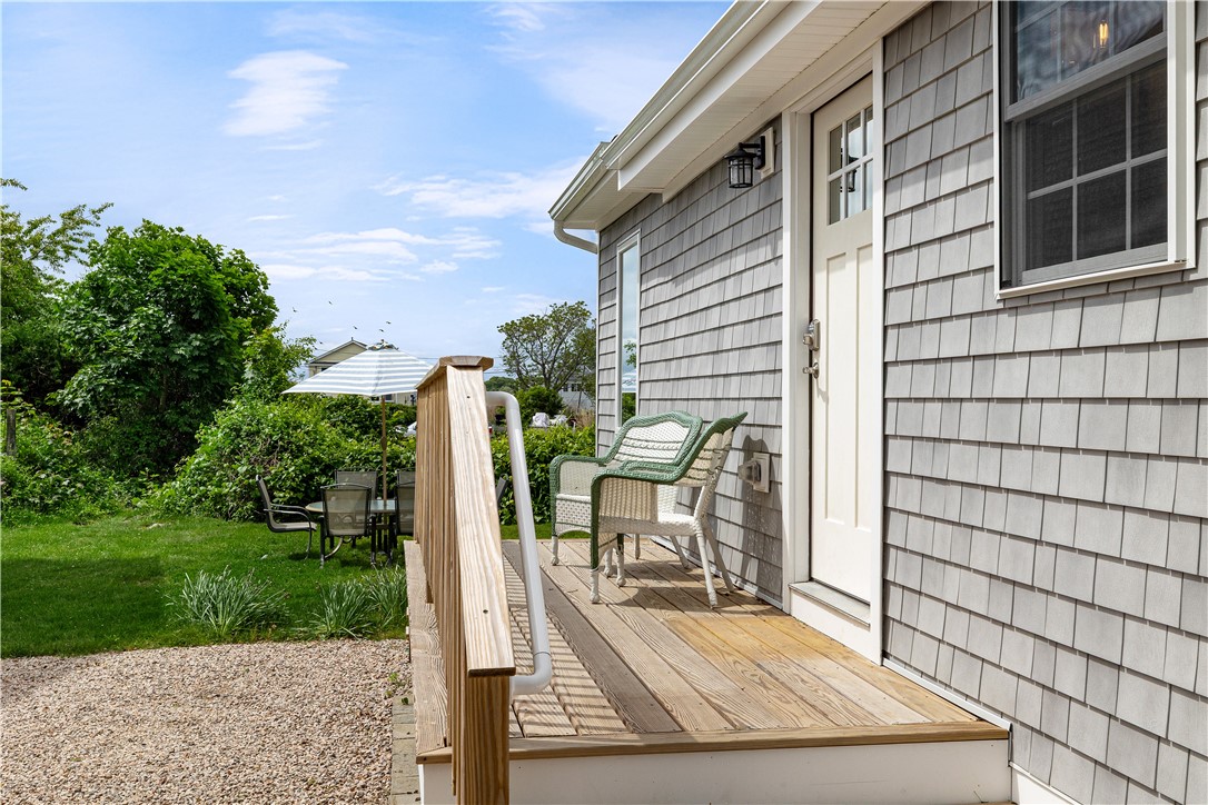39 Edwards Avenue