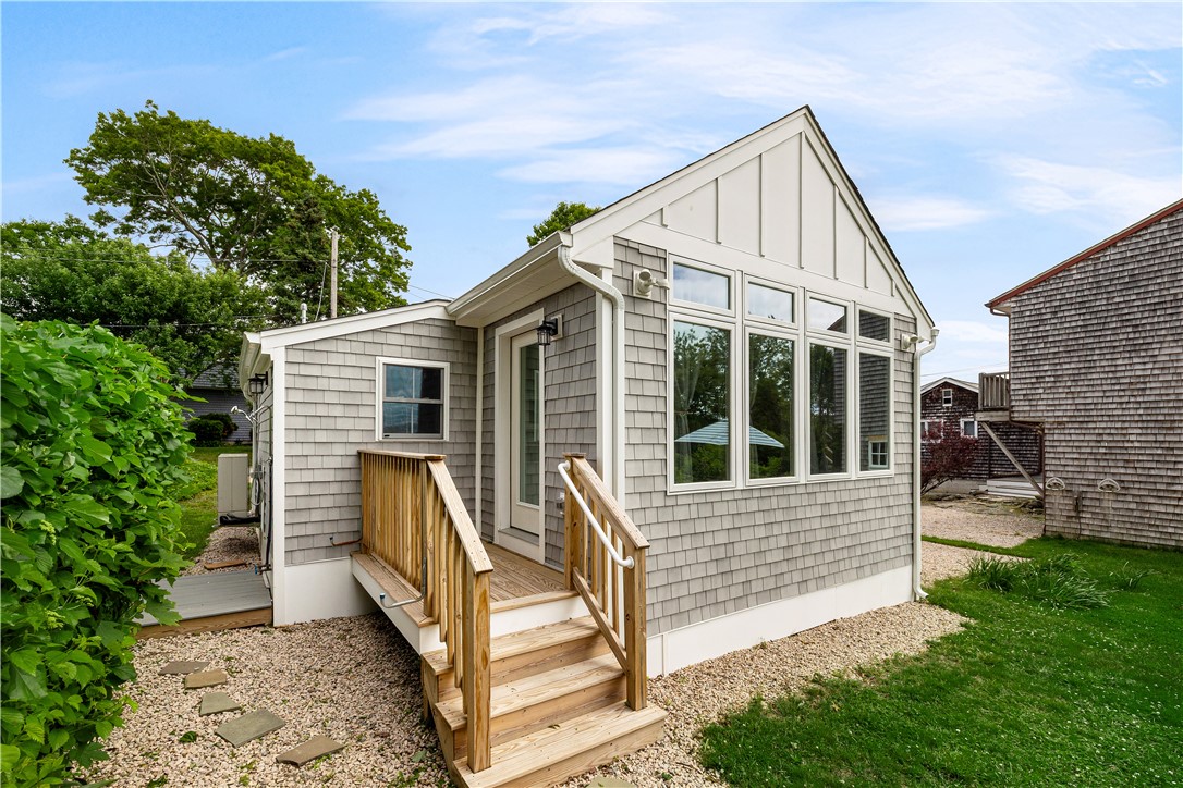 39 Edwards Avenue