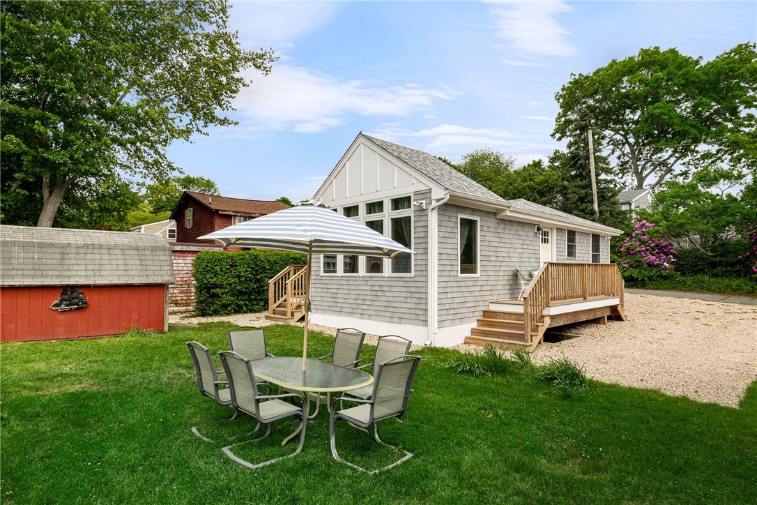 39 Edwards Avenue