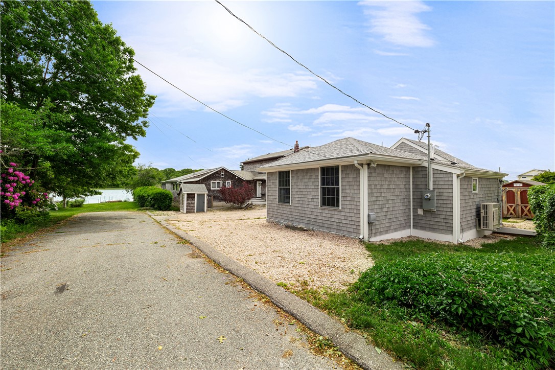 39 Edwards Avenue