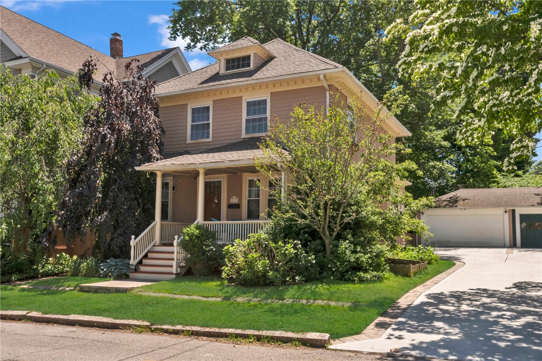 212 Lowden Street